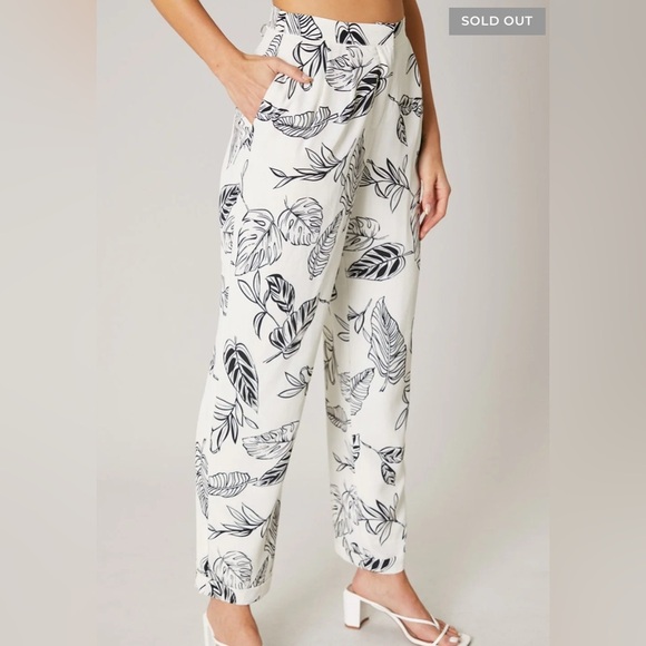 NWT Another Day In Paradise Tropical Print Trouser Pants in Medium Sz - Picture 10 of 11